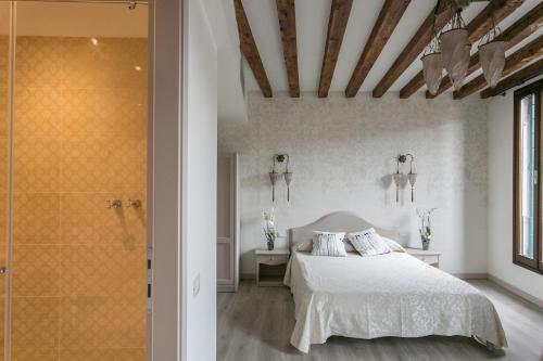 Gallery image of Guest House Ca' dell'Angelo in Venice