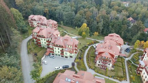 an overhead view of a group of houses in a subdivision at Parkowa Polana MyWeek in Polanica-Zdrój