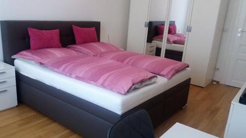 Katil atau katil-katil dalam bilik di Kurzzeit-Apartment Nussdorf