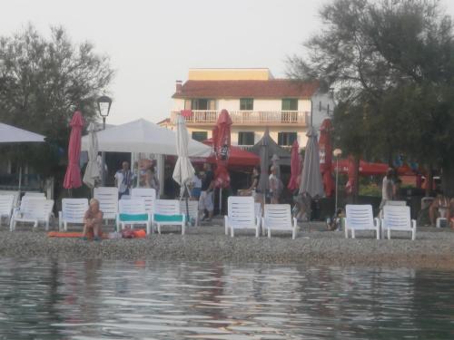 Fotografie z fotogalerie ubytování Apartmani Vesna v destinaci Vodice