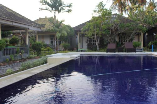 Gallery image of Taman Lily's Hotel in Lovina