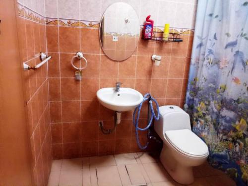 Koupelna v ubytování Farzai Homestay