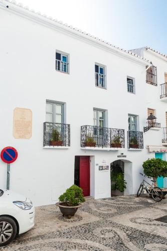 Το κτήριο όπου στεγάζεται  το bed & breakfast