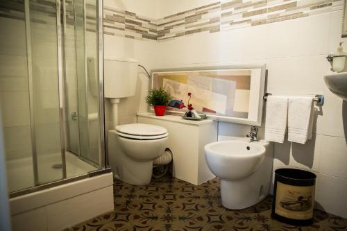 Ванна кімната в Casa Elide