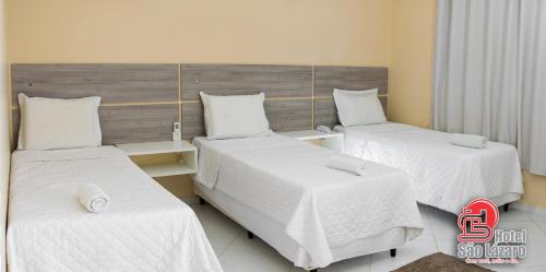 Ένα ή περισσότερα κρεβάτια σε δωμάτιο στο Hotel São Lázaro