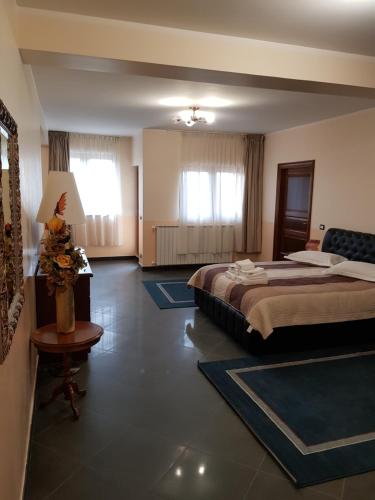 Gallery image of Liberty Rooms in Făgăraş