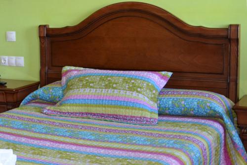 سرير أو أسرّة في غرفة في San Miguel de la Barreda