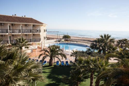 a view of the beach from the resort at VALHOTEL Residencia Tiempo Libre El Puig in El Puig