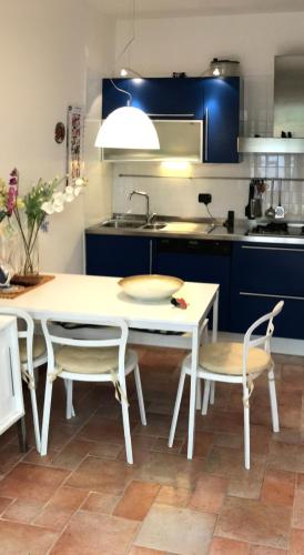 Una cocina o kitchenette en Beautiful House Caorle Center