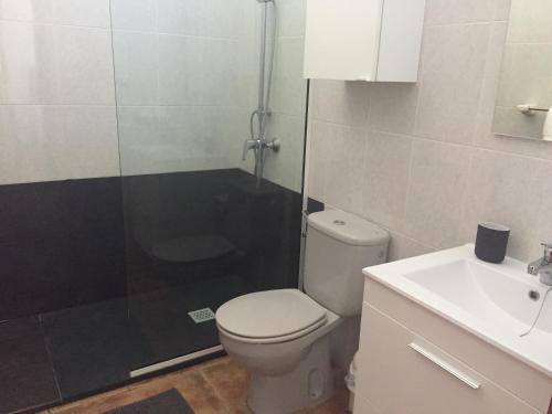 Ένα μπάνιο στο Villa Lucky - Heated Pool
