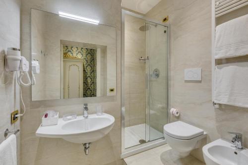 Vonios kambarys apgyvendinimo įstaigoje Residenza Veneziana