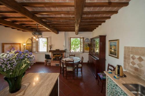 Ruang duduk di Agriturismo Podernuovo