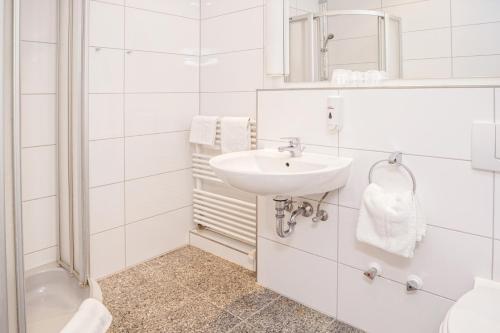 Ένα μπάνιο στο Hotel am Kieler Schloss by Première Classe