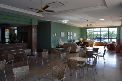 Χώρος καθιστικού στο Hotel Alonso de Monroy