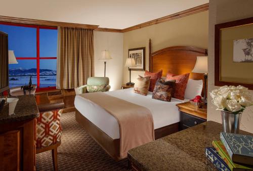 Gallery image of Snake River Lodge in Teton Village