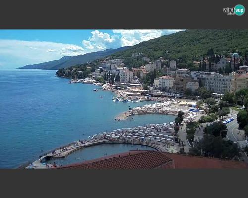 Fotografia z galérie ubytovania Apartment Lido 50m From The Beach v destinácii Opatija