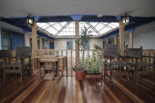 Um restaurante ou outro lugar para comer em Posada Villa Mayor
