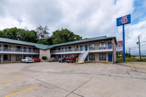 Motel 6-Attalla, AL