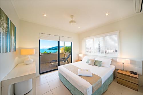 Afbeelding uit fotogalerij van Sea Star Apartments in Airlie Beach