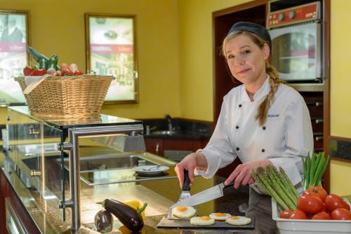 Jídlo v hotelu nebo okolí