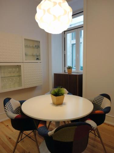 Lisbon Center Modern Art Apartment
