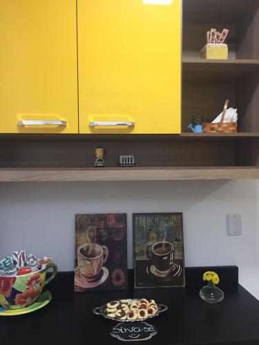 Makanan di atau berdekatan apartmen