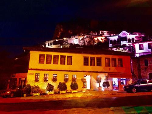 Das Gebäude in dem sich das Hotel befindet