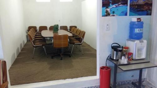 Kemudahan buat kopi dan teh di Pousada Recanto Dom Lázaro