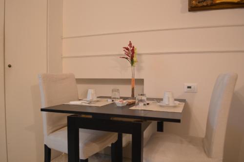 Фотография из галереи Palazzo Liguori в городе Кава-де-Тиррени