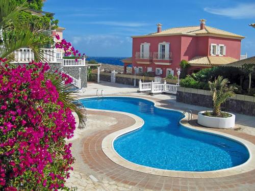 LAS DUNAS, Pretty 2 bedroom villa, ocean views, pool and WiFi