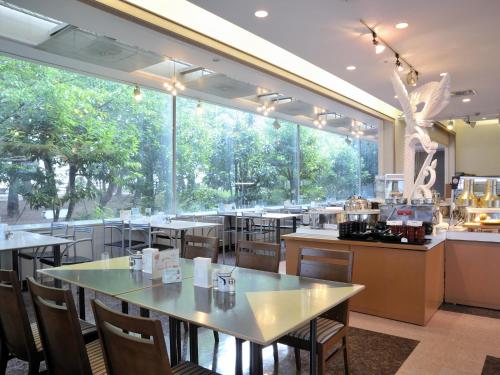 Restaurace v ubytování Hotel Crown Palais Kitakyushu