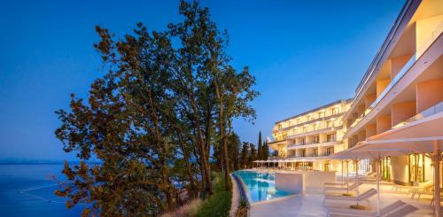 Hotel Ičići - by Liburnia Hotels & Villas — Pool view