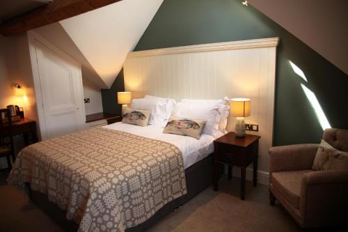 The Erskine Arms — Bedroom