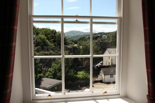 The Erskine Arms — Mountain view