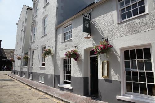 The Erskine Arms — Facade/entrance