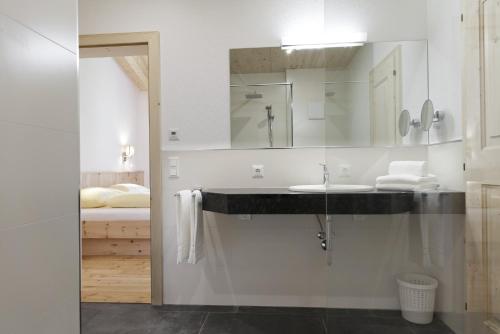 Un baño de Alpenresidenz Ötztal