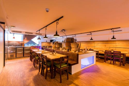 En restaurant eller et andet spisested på mk | hotel münchen city
