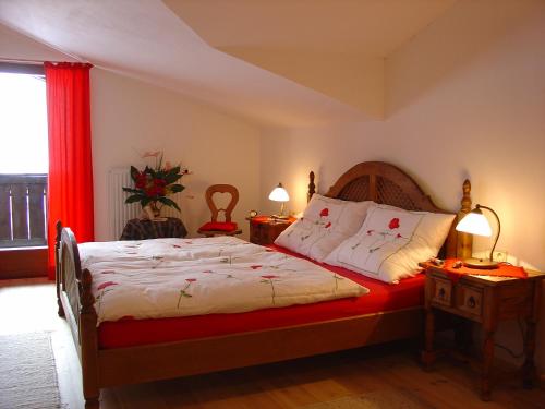 Säng eller sängar i ett rum på Das Sonneck