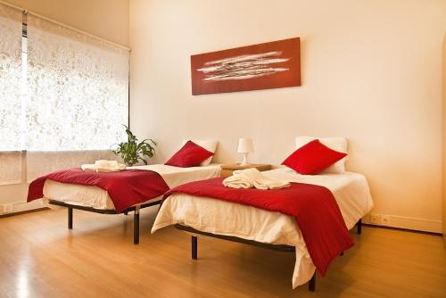 Кровать или кровати в номере VRS - Porto Centre Trindade Studio