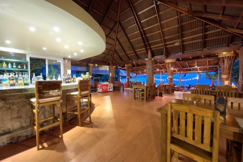 Gallery image of Crystal Bay Yacht Club Beach Resort in Lamai