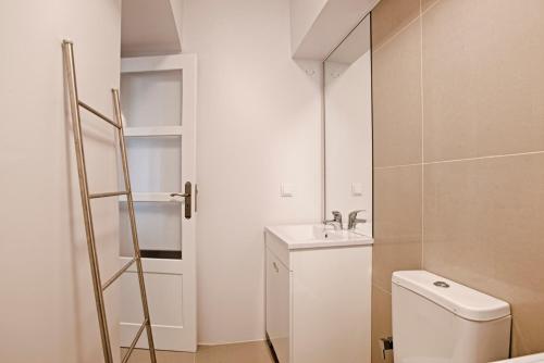 BmyGuest - Ambassador Boutique Apartment I