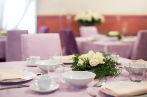 Restaurace v ubytování Castello di Pontebosio Luxury Resort