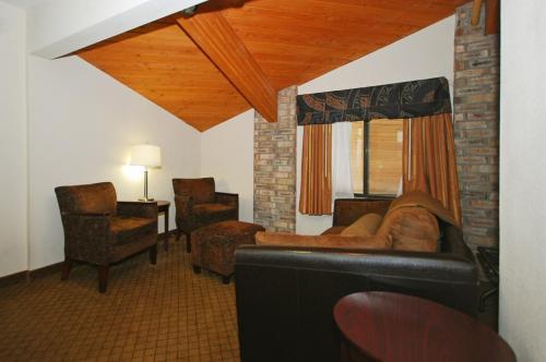Ruang duduk di Baymont by Wyndham Delaware