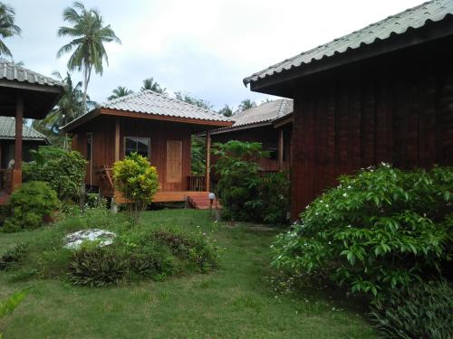 Gallery image of Happy Days Resort in Ko Mak