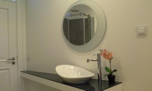 ChezVous Apartments