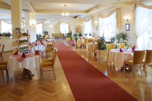 Restoran ili drugo mesto za obedovanje u objektu Hotel Bielany