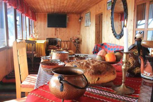 Χώρος καθιστικού στο Guest House Polah Ot Minaloto