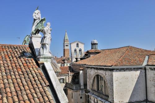 Al Theatro Palace photo 42