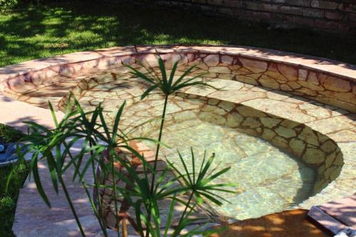 Κήπος έξω από το Laguna Green Guest House