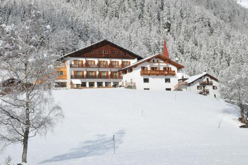 겨울의 Hotel Ultnerhof